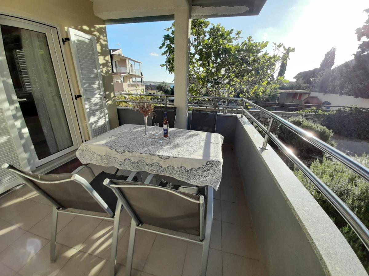 Apartments Puky Dreams Novalja Exterior foto